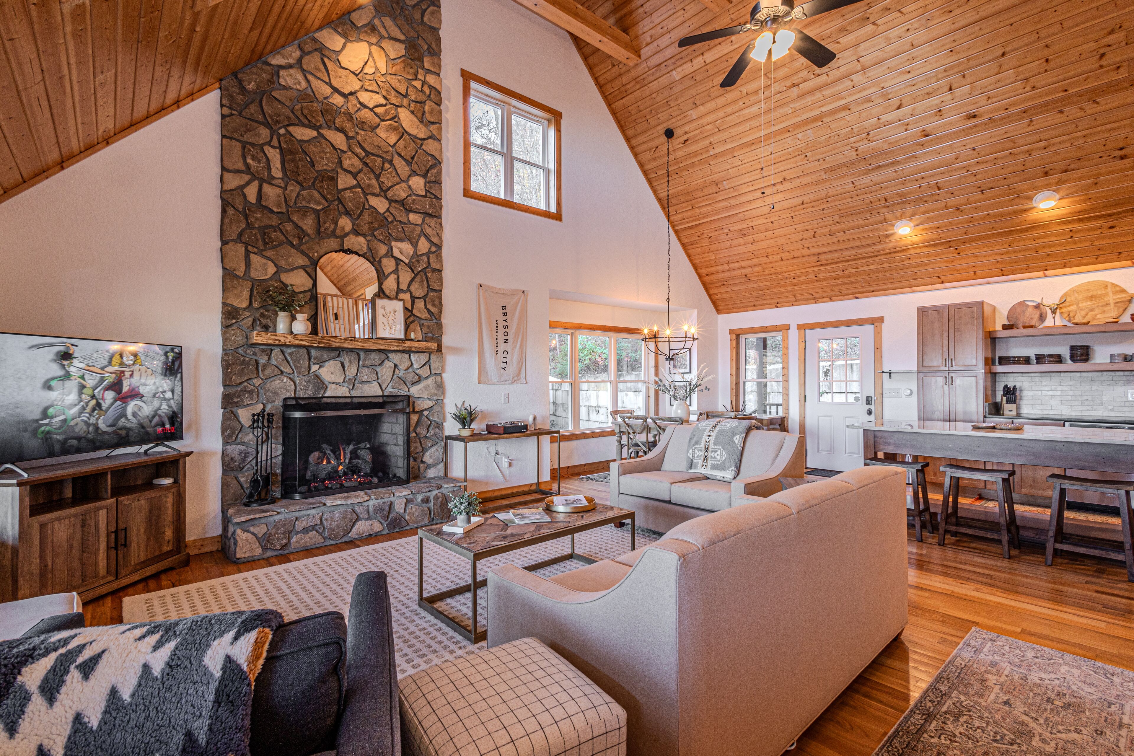 Smart TV, fireplace, foosball, stereo