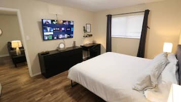 3 Schlafzimmer, Schreibtisch, Bügeleisen/Bügelbrett, WLAN