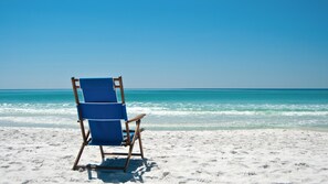 Beach nearby - Dog Friendly, Snowbird Ready, Near Sandestin + Baytowne Wharf (Miramar Beach)