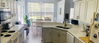 Oakchase villa with pool and gameroom sleeps 8 guests easy!