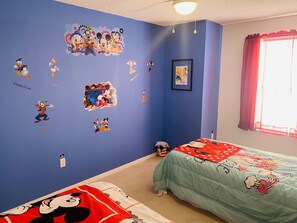 4 bedrooms, iron/ironing board, travel crib, free WiFi