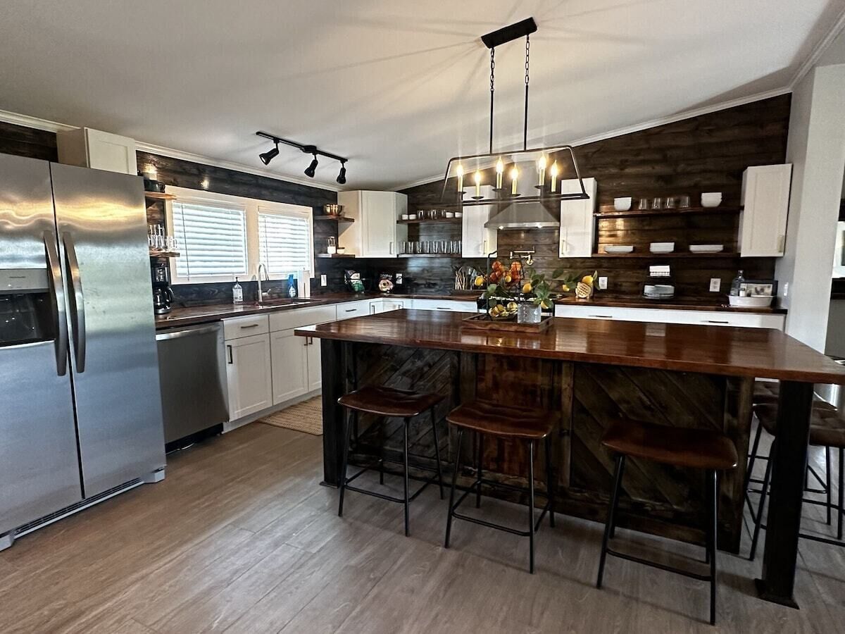 Southpass Camp - Venice, LA - Coast & Canyon Outfitters