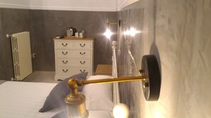 Casa adossada familiar | 1 dormitori, roba de llit hipoal·lergògena i caixa forta a l'habitació 
