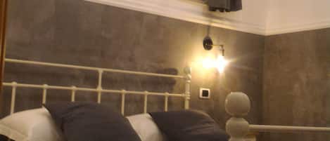Casa adosada familiar | 1 dormitorio, ropa de cama hipoalergénica, caja fuerte y escritorio