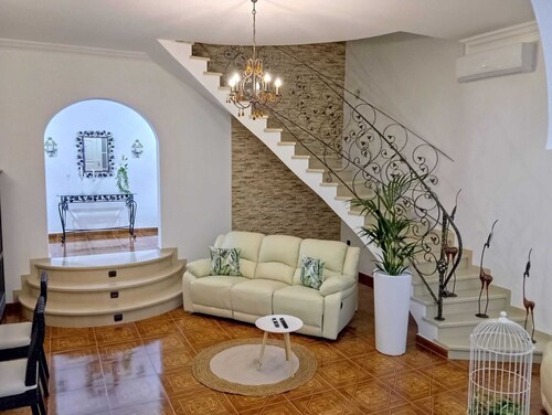 La Casa Noa se Encuentra en Tuineje y Ofrece Alojamiento con Aire Acondicionado