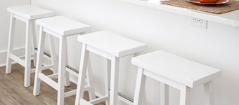 WALK TO THE BEACH & COMES WITH TWO BIKES! FULLY FENCED IN BACK YARD!