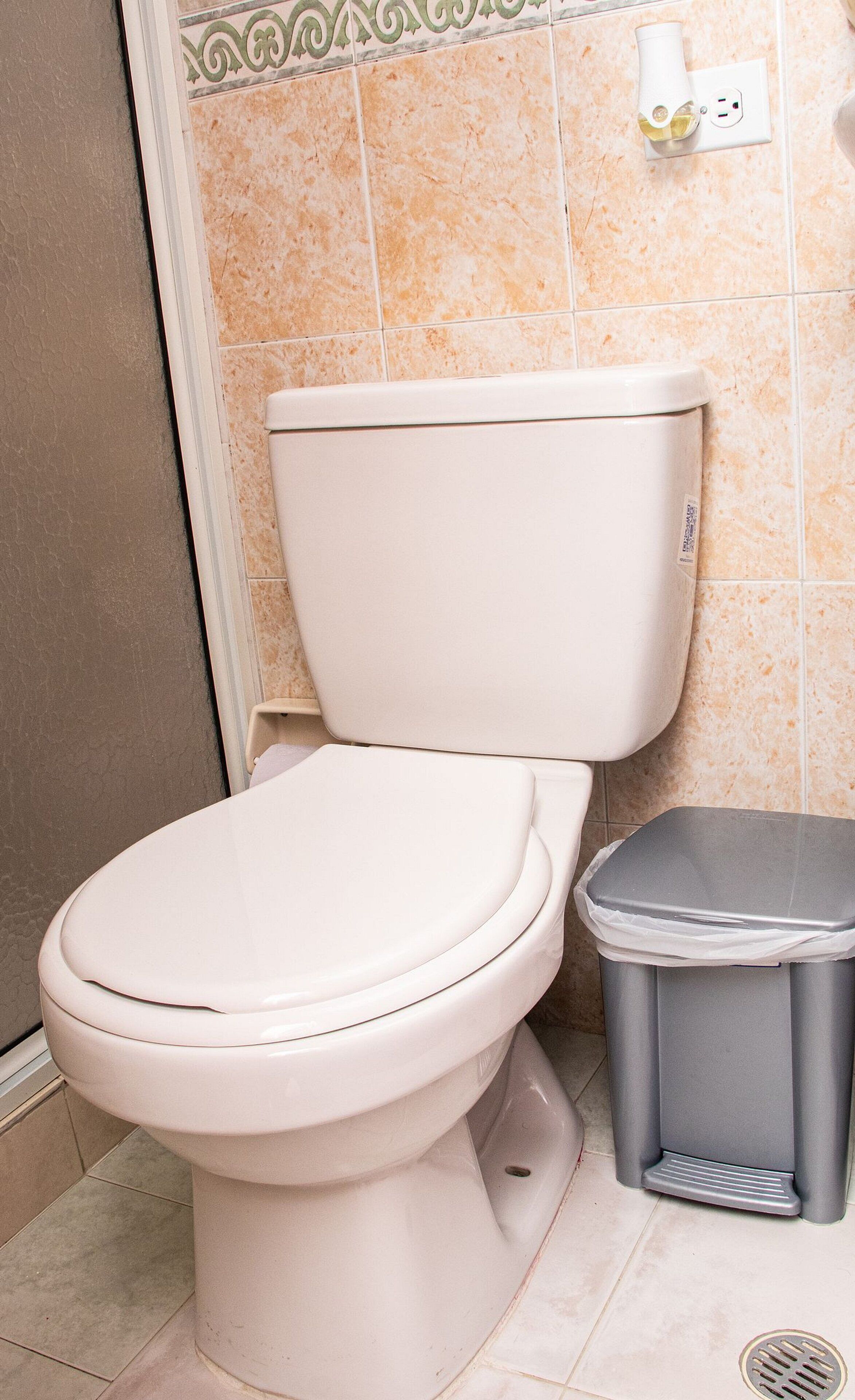 Studio | Bathroom | Shower