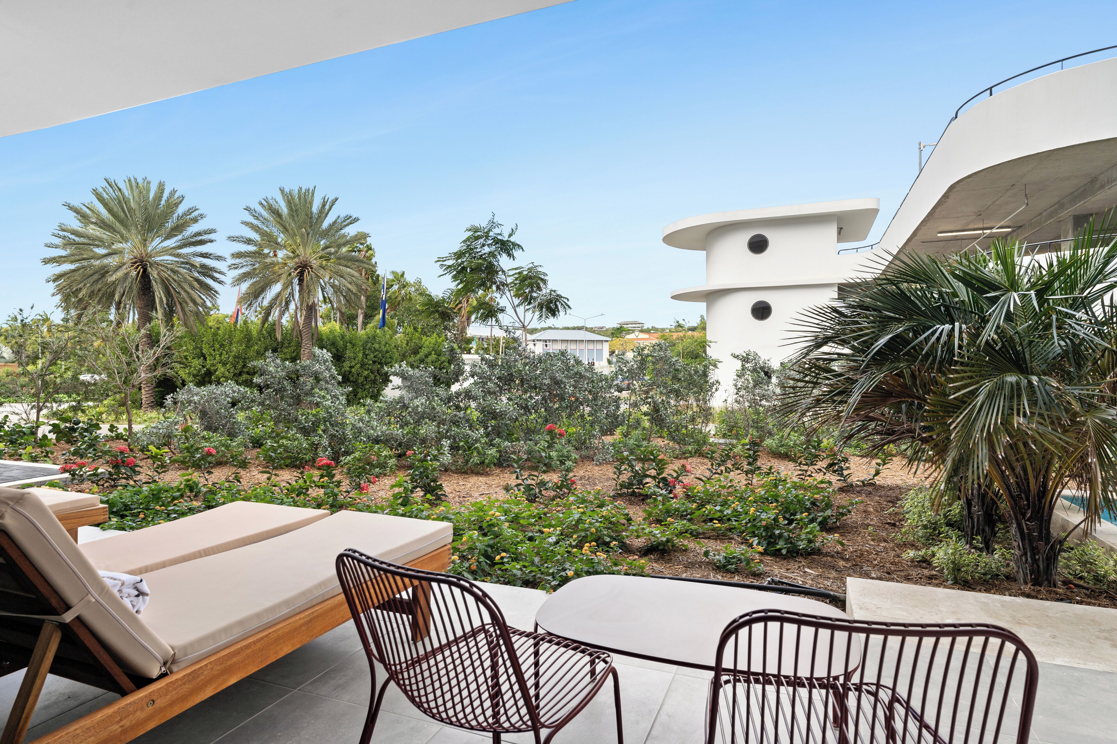 Chambre Deluxe, 1 très grand lit (Roll-In Shower) | Vue sur le jardin