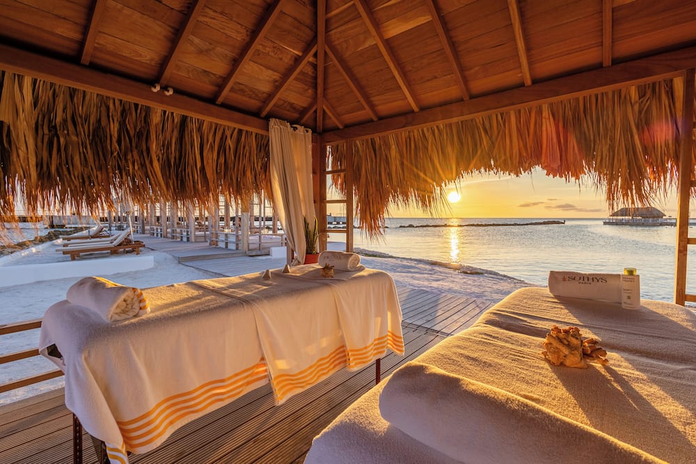 The Rif at Mangrove Beach Corendon Curacao All-Inclusive, Curio by Hilton