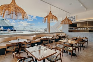 Restaurant - The Rif at Mangrove Beach Corendon Curacao All-Inclusive, Curio by Hilton (Willemstad)