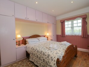 2 soverom, individuelt dekorert og individuelt innredet