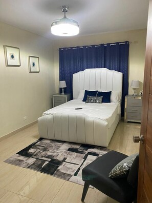 3 bedrooms, iron/ironing board, WiFi, bed sheets - Piscina Privada Grande, BBQ Alojamiento (Bajos de Haina)