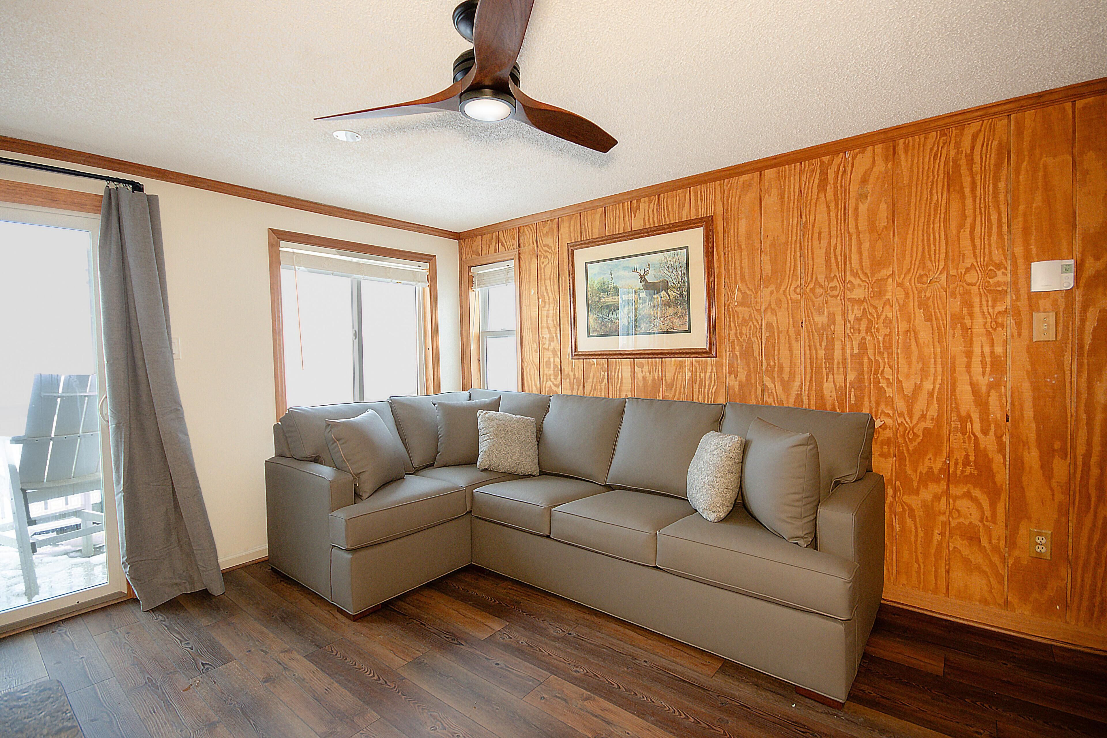 Een smart-tv en een open haard