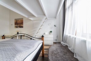 1 bedroom, WiFi, bed sheets