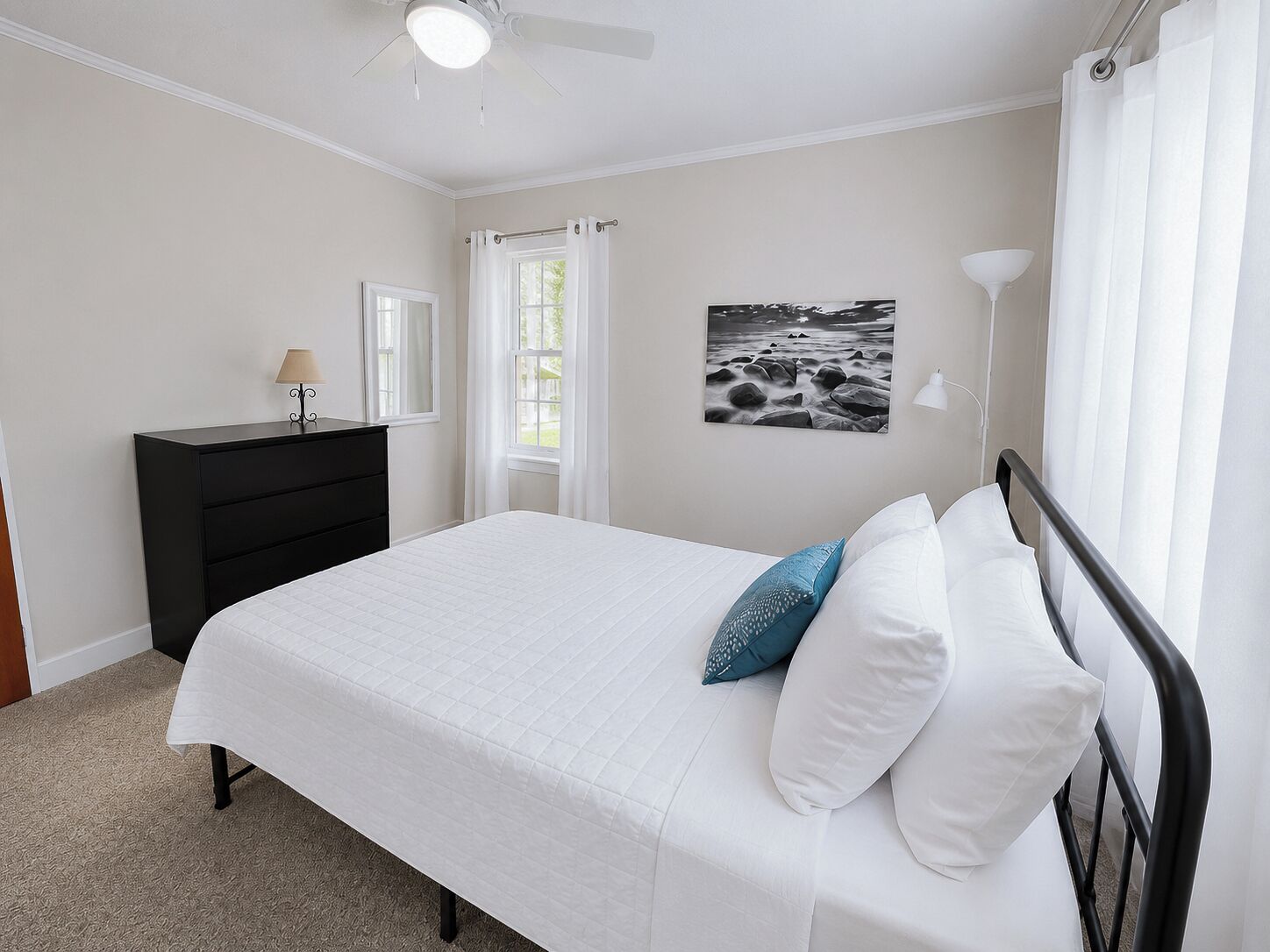 2 bedrooms, in-room safe, iron/ironing board, travel cot