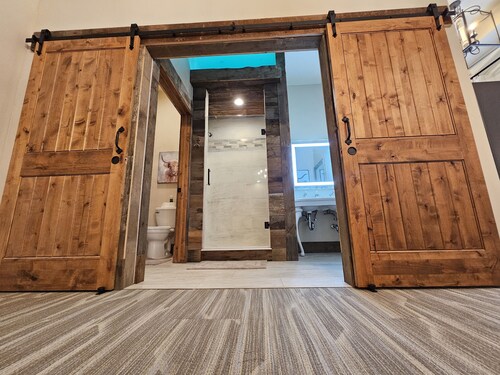 Luxury Studio Suite Downtown