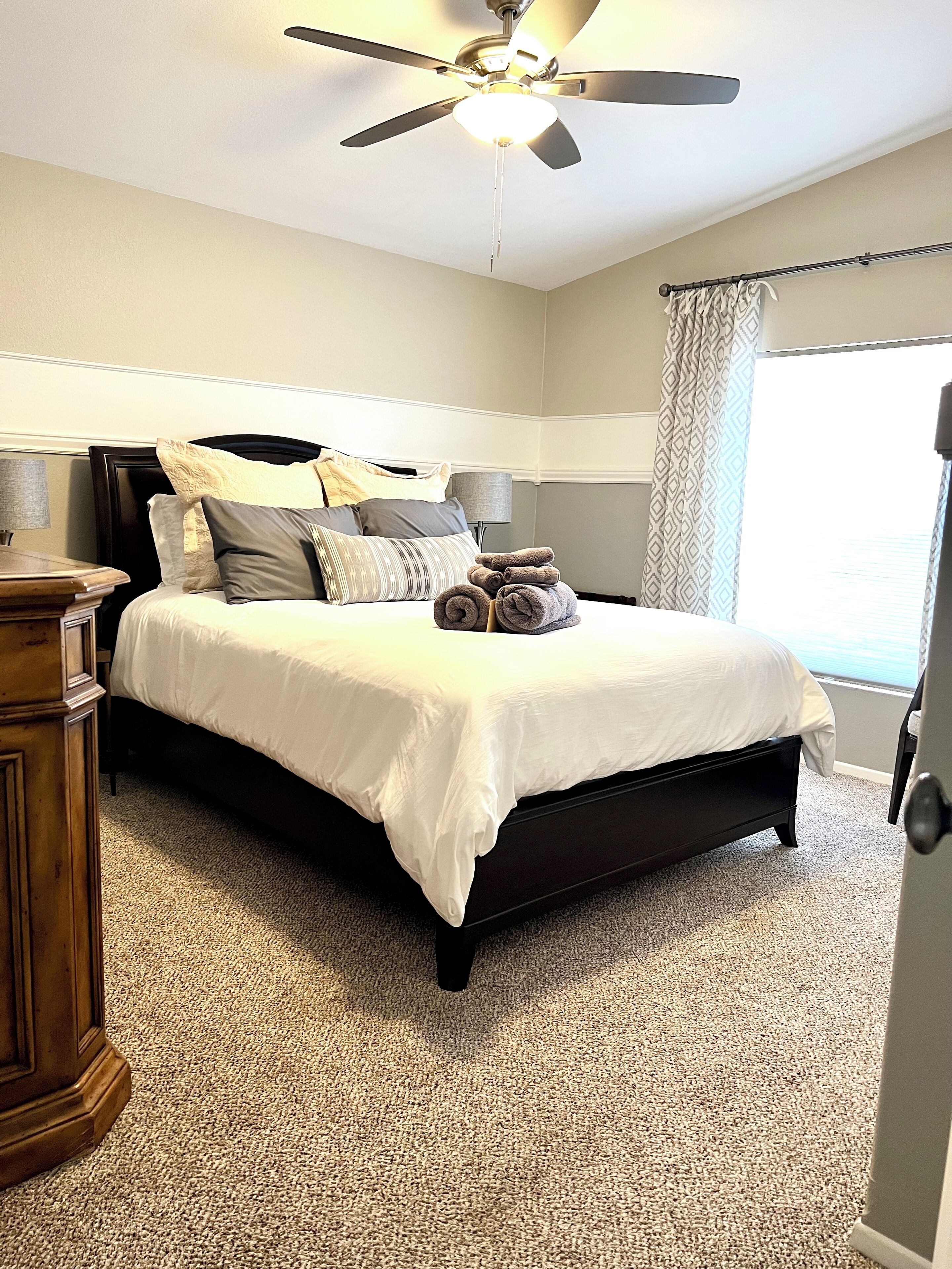 3 chambres, bureau, fer et planche à repasser, Wi-Fi gratuit