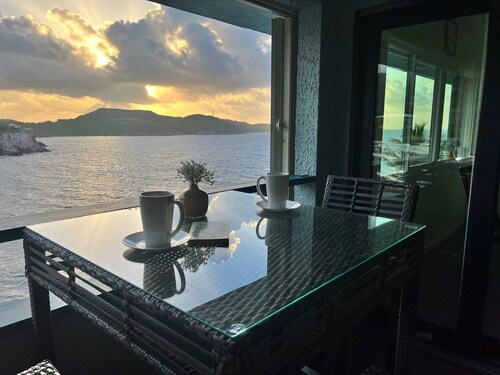 Newly Renovated Oceanfront Condo!!!