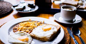 Desayuno para llevar incluido todos los días