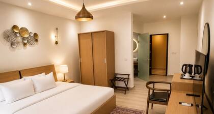 The address hotel