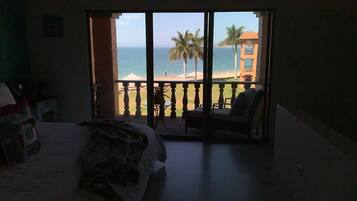 2 chambres, fer et planche Ă repasser, Wi-Fi, draps fournis