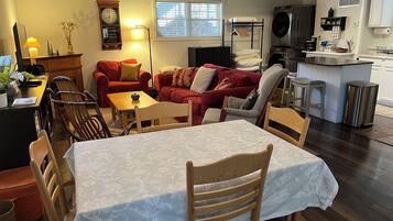 Smart TV, fireplace, books, video library