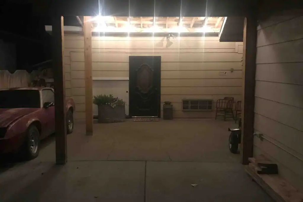 Starr by night
