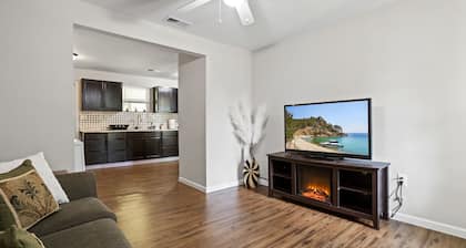 Wallk to coffee shops restaurants, breweries all with in 1.5 miles of downtown