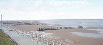 2 bedroom accommodation in Rhyl