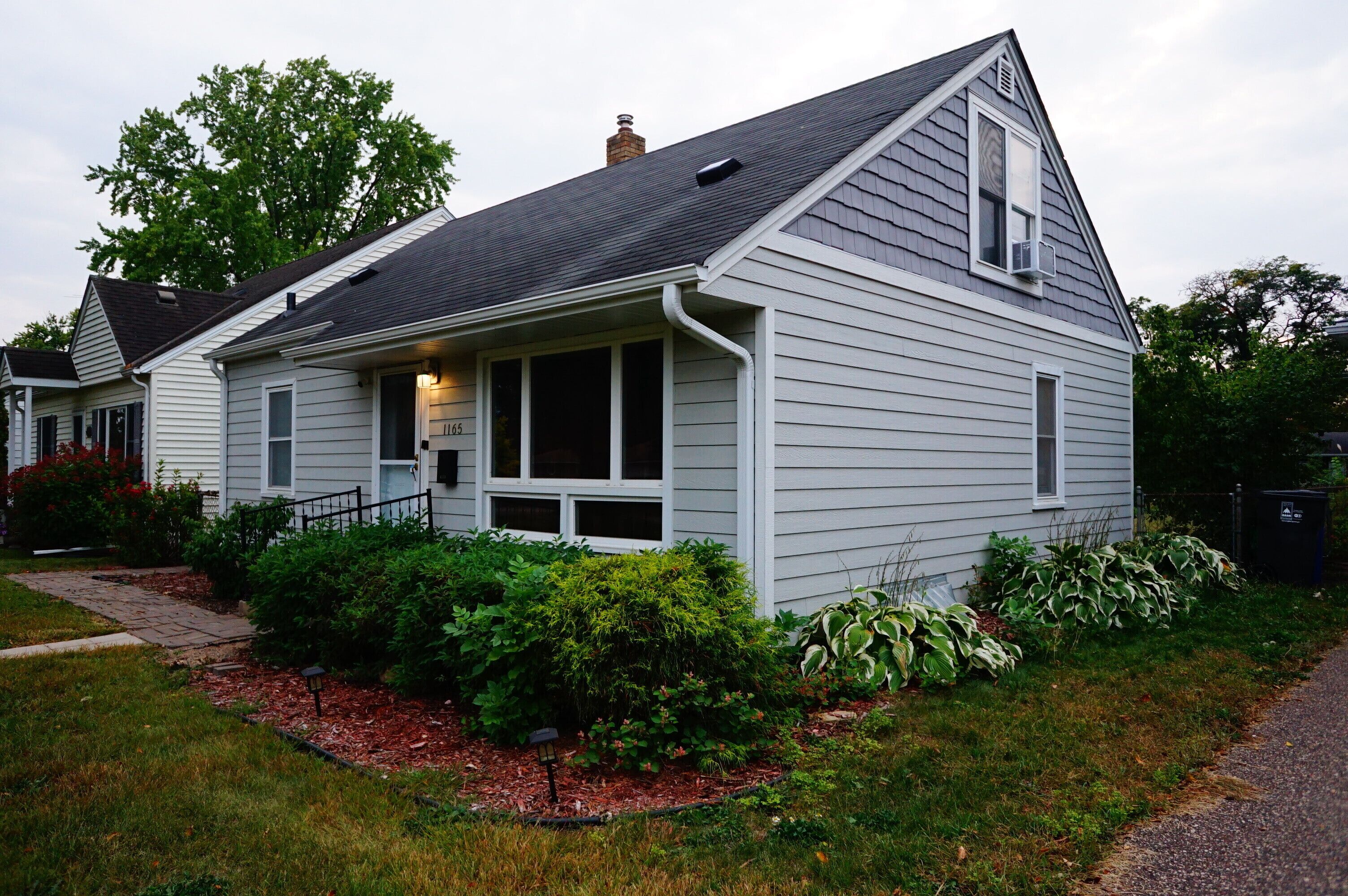 Near MSP Comfy Home 3 BD/1 Bath