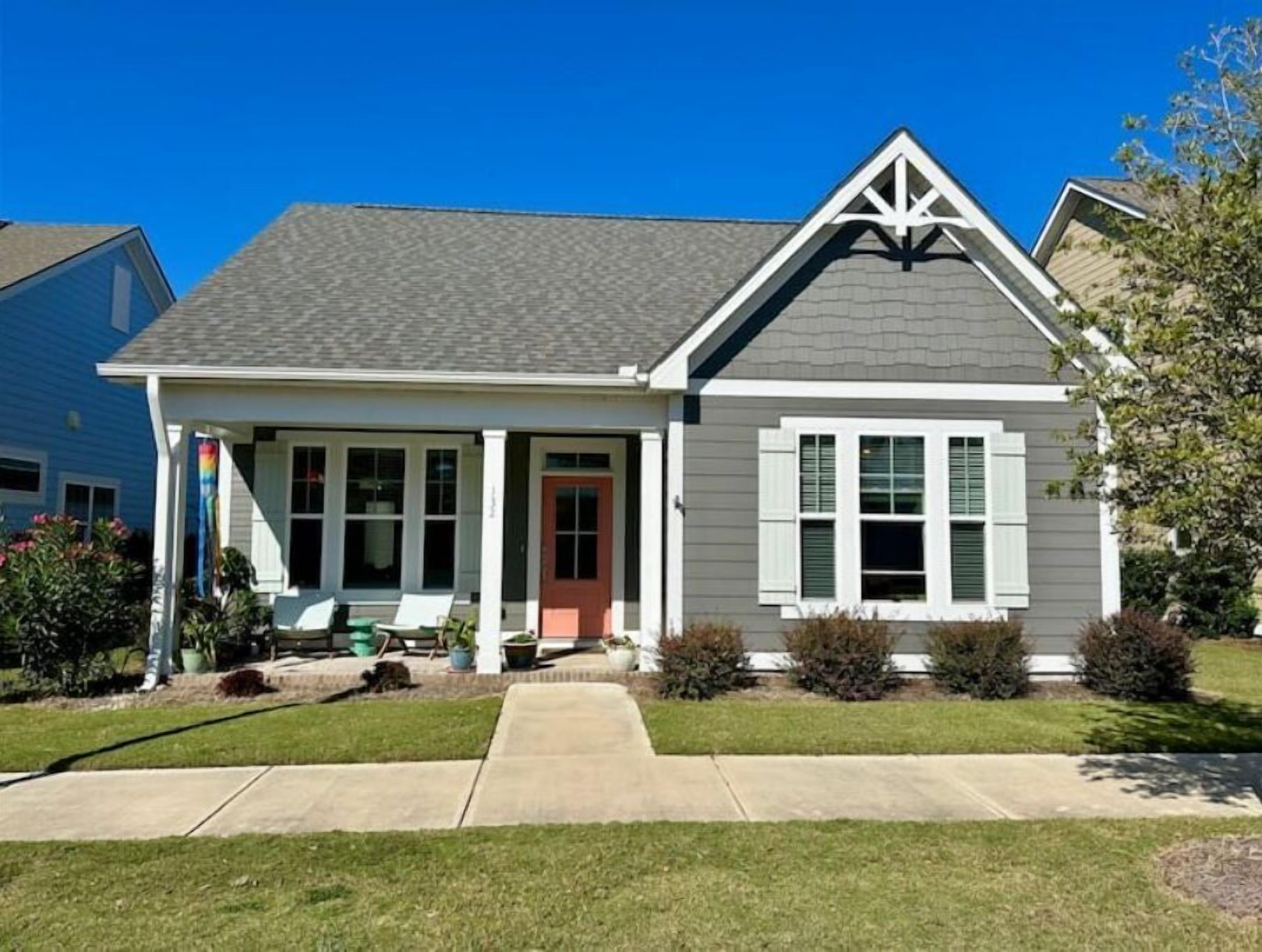 Gray Duck Cottage, Private Beaufort Retreat with Water View, Dock, Gym and Pool