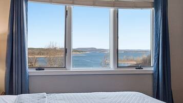 Condo, Multiple Beds, Patio (Cozy Condo at Rock Lane Resort) | 2 bedrooms, individually decorated, individually furnished, free WiFi