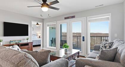 Cozy Condo at Rock Lane Resort