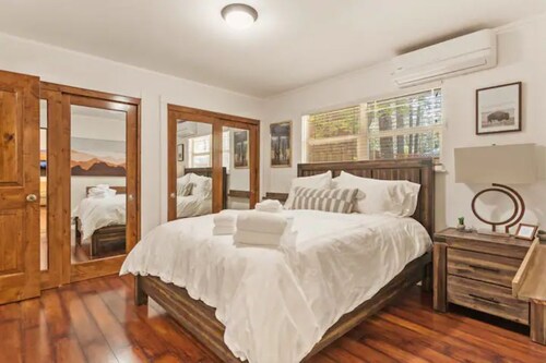 Spacious 4BR/3BA Family Home + Must See Game Room.