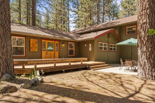 Spacious 4BR/3BA Family Home + Must See Game Room.