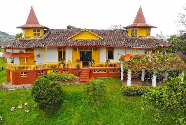 Exterior - Casa Republicana y Joya Colonial, Ideal Para Familias (La Cumbre)