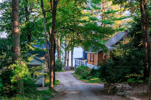 Hideaway By The Bay - 20ft boat slip and 4 minutes to Mount Sunapee