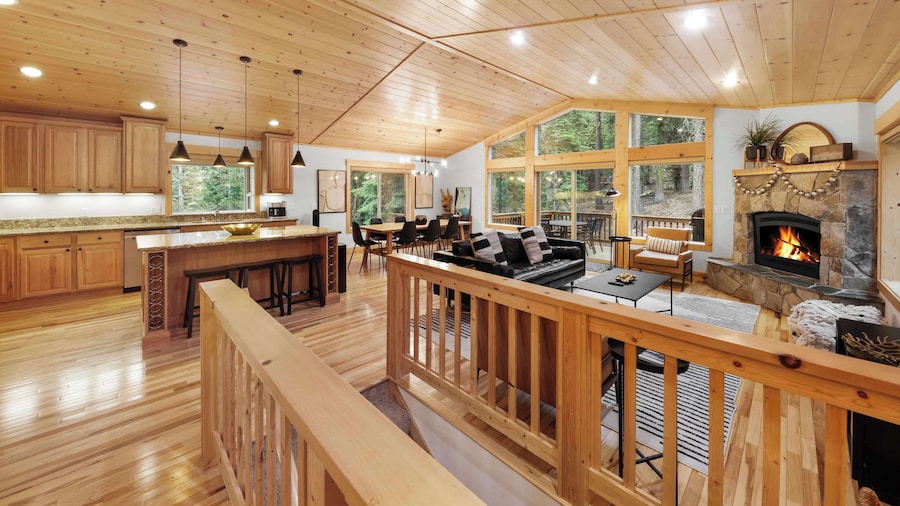 Modern Lake Tahoe Retreat Ski and Swim