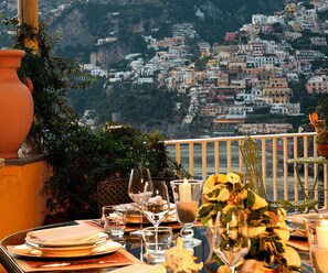 Outdoor dining - Villa in Arienzo with 5 bedrooms sleeps 10 (Arienzo)