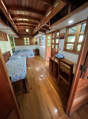 1 chambre, Wi-Fi gratuit, draps fournis