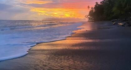 Fun Family Pool Cabin