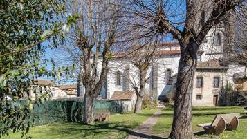 Enceinte de lâhĂ©bergement