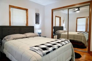 2 bedrooms - Beautiful cozy 1920’s cottage in hills of NC (Mars Hill)