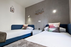 2 bedrooms, WiFi, bed sheets