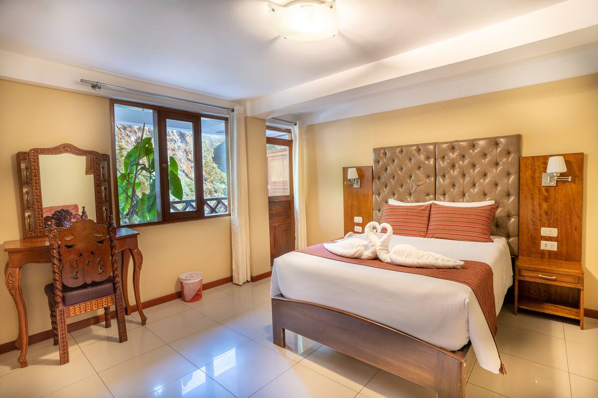 Chambre Quadruple Confort | 1 chambre, coffres-forts dans les chambres, Wi-Fi gratuit, draps fournis