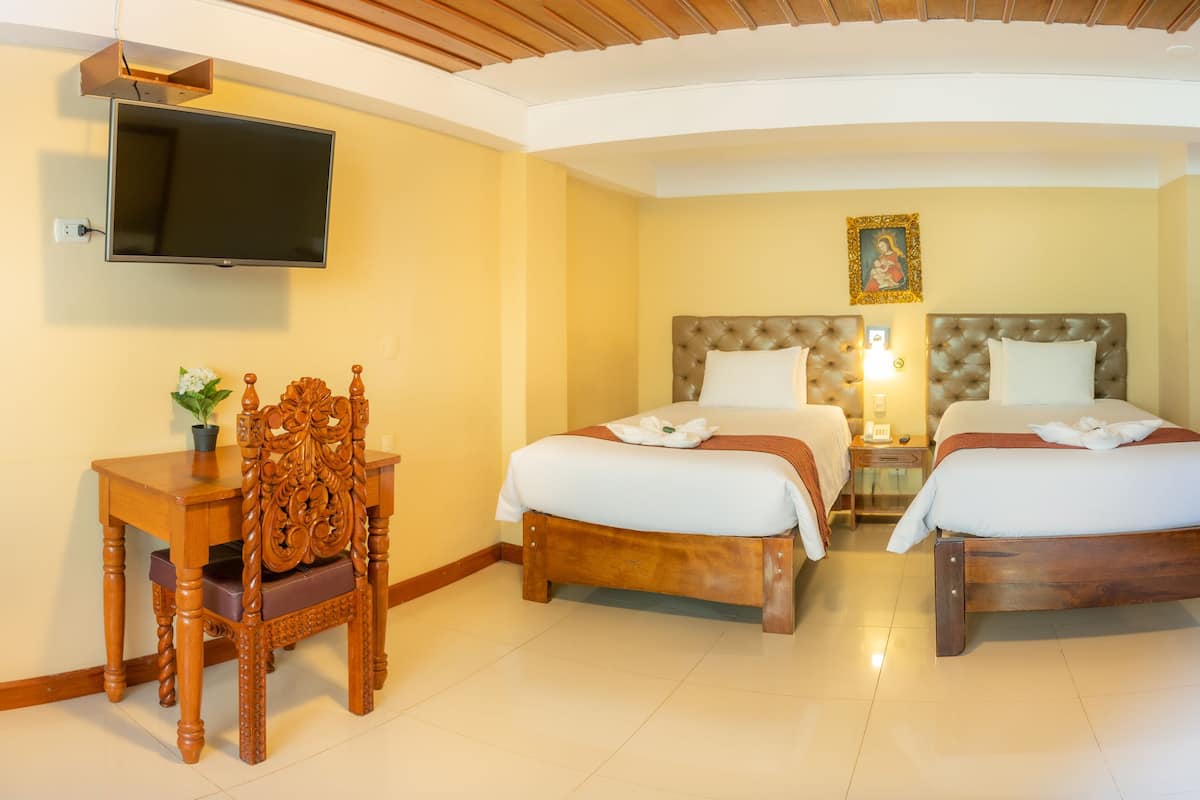 In-room safe, free WiFi, bed sheets