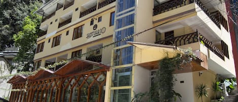 Fachada de la propiedad