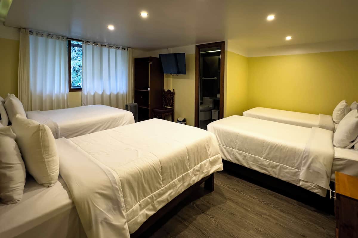 Caja de seguridad en la habitación, wifi gratis y ropa de cama