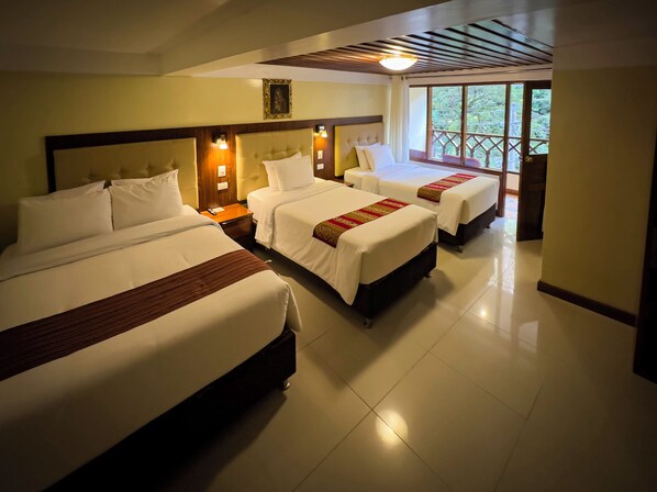 In-room safe, free WiFi, bed sheets