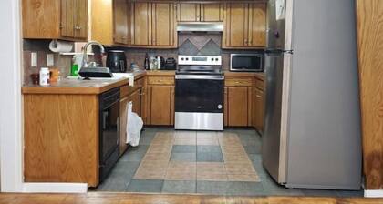 Spacious Eccentric Residential home